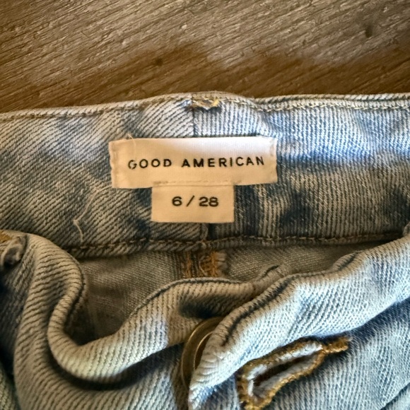 Good American Light Blue Jeans - Picture 4 of 4